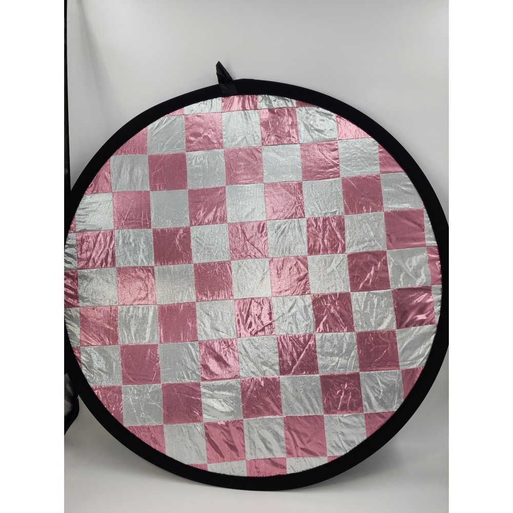 Norman Touch of Warmth 32 Reflector 5-in-1 collapsible reflector pink & silver